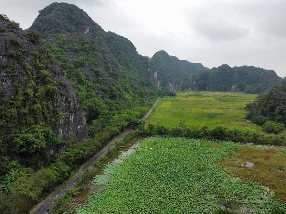 Thung Sen Tam Coc Chalets Ninh Binh Bagian luar foto